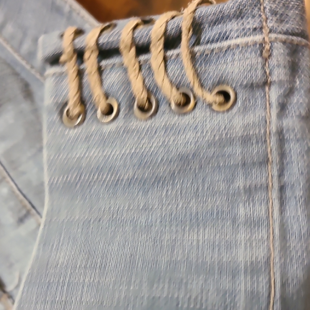 Dana Buchman Light Blue Women's Capris Jeans - Picture 11 of 11